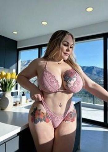 Ms Aryana, 28  female escort, Redding