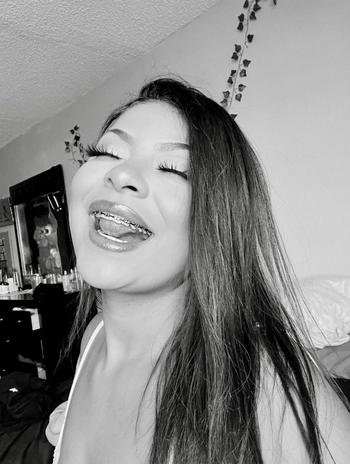 Kimmy, 28  female escort, Redding