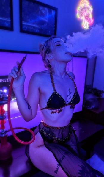 805-627-3560, 22  female escort, Redding